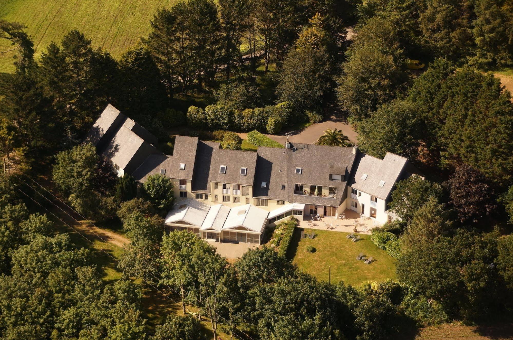 Latitude Ouest Hotel Restaurant & Spa Locronan Dış mekan fotoğraf